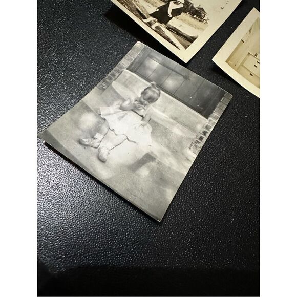 Vintage 1950s 60s 3 mini pictures snapshot ephemera lot Women Child - Picture 2 of 7